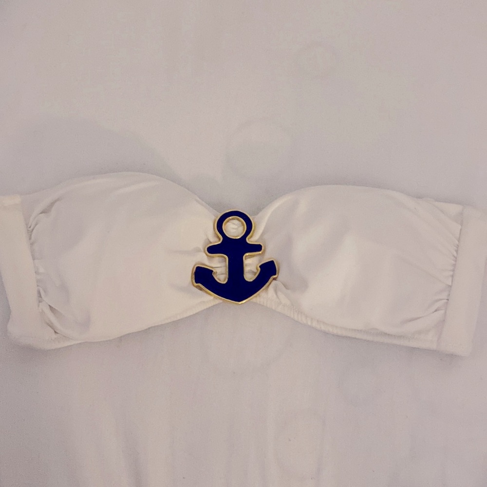 Victoria’s Secret swimsuit top